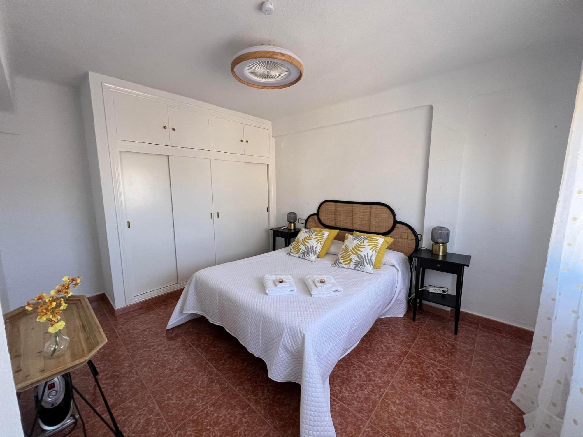 Gran Apartamento Con Parking Gratis Centro De Malaga Luaran gambar